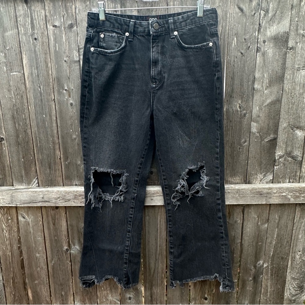 BDG Urban Outfitters Black Distressed High Rise Wide Leg Raw Hem Jeans Sz 29